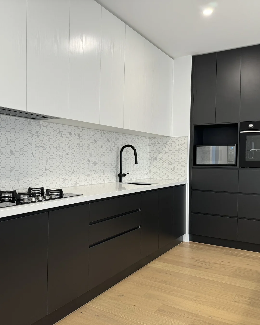 The Elanora Residence 6