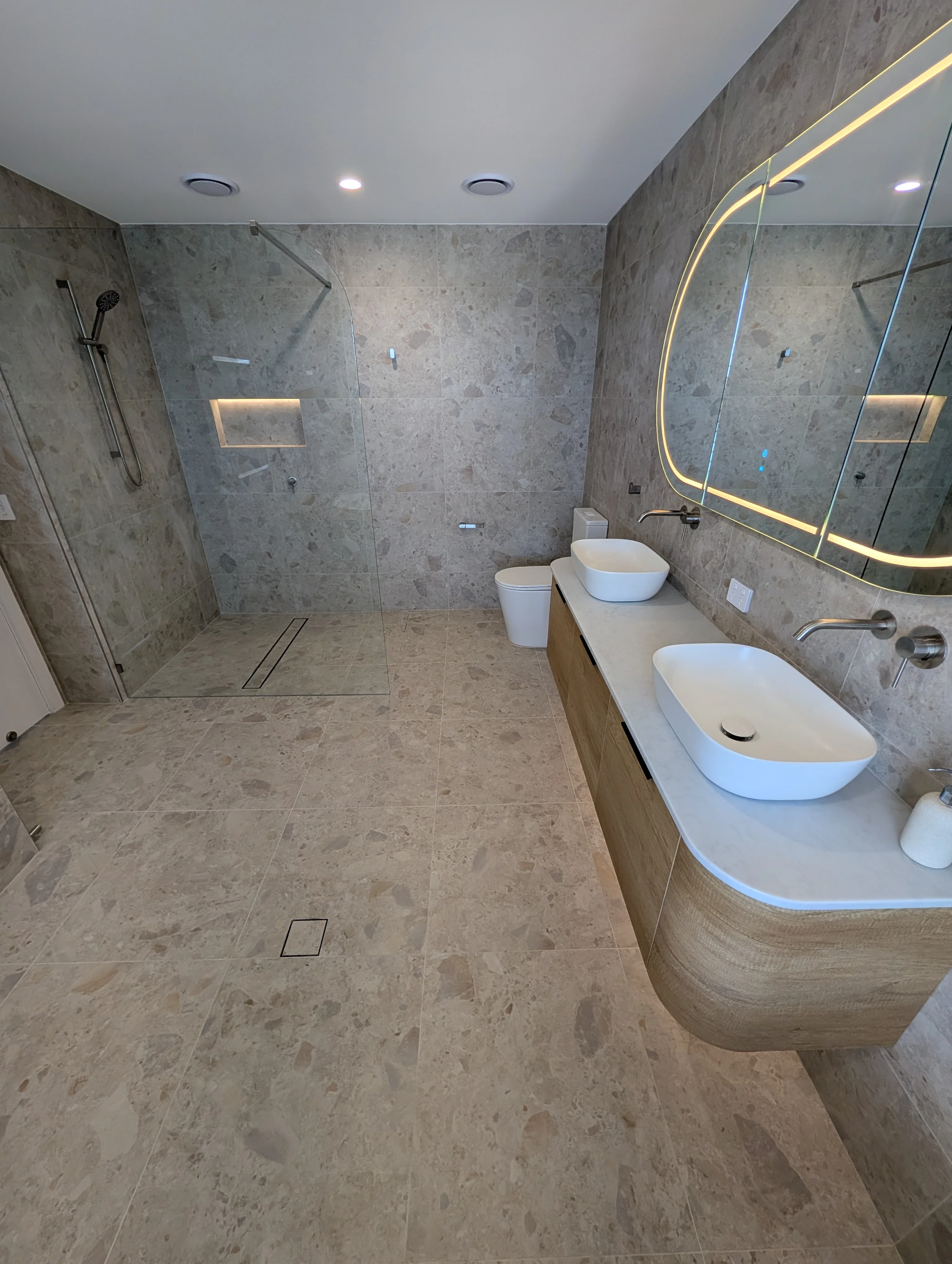 Luxury bathroom renovation in Hope Island